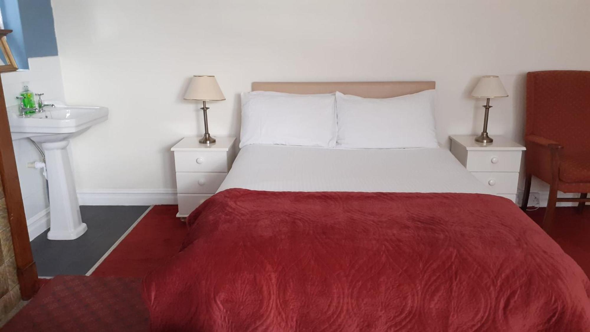 Kingsway Bed & Breakfast Broxbourne Bagian luar foto