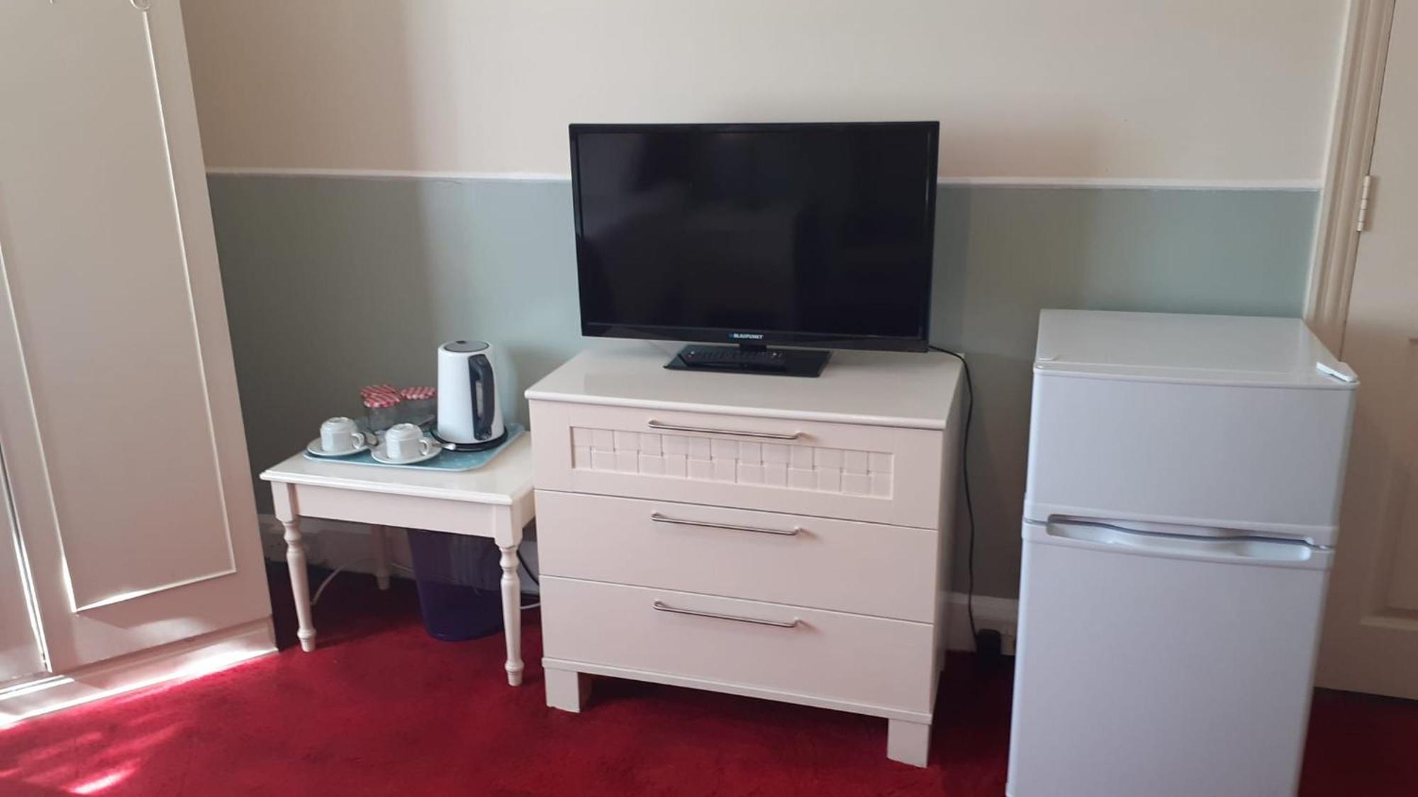 Kingsway Bed & Breakfast Broxbourne Bagian luar foto